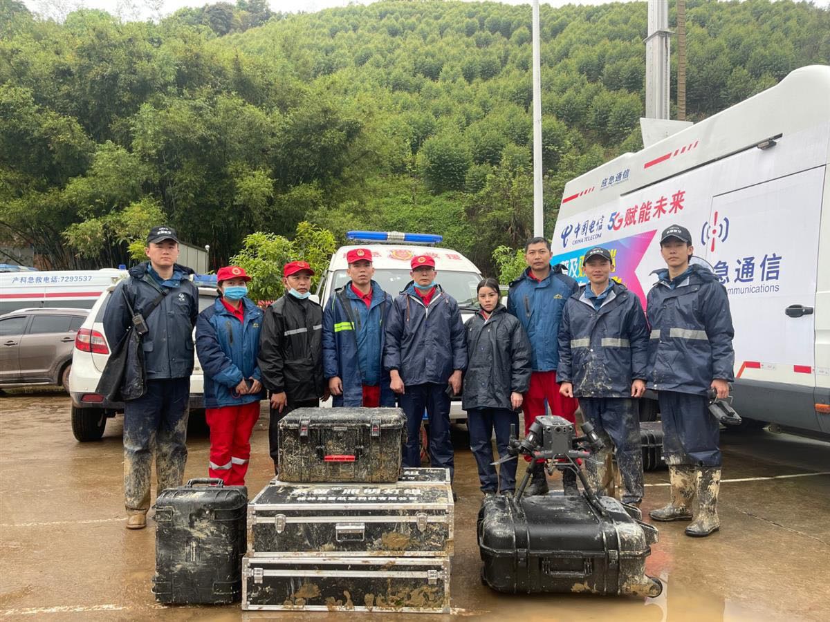 Html Font Size 375 3月25日下午 东航mu5735航班坠毁第六日 藤县当地又下起了雨 至今 现场搜寻工作仍在持续开展 连日来 藤县的天气情况出现